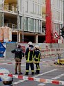 Ausleger vom Mobil Kran abgerissen Koeln Schaafenstr Habsburgering P005